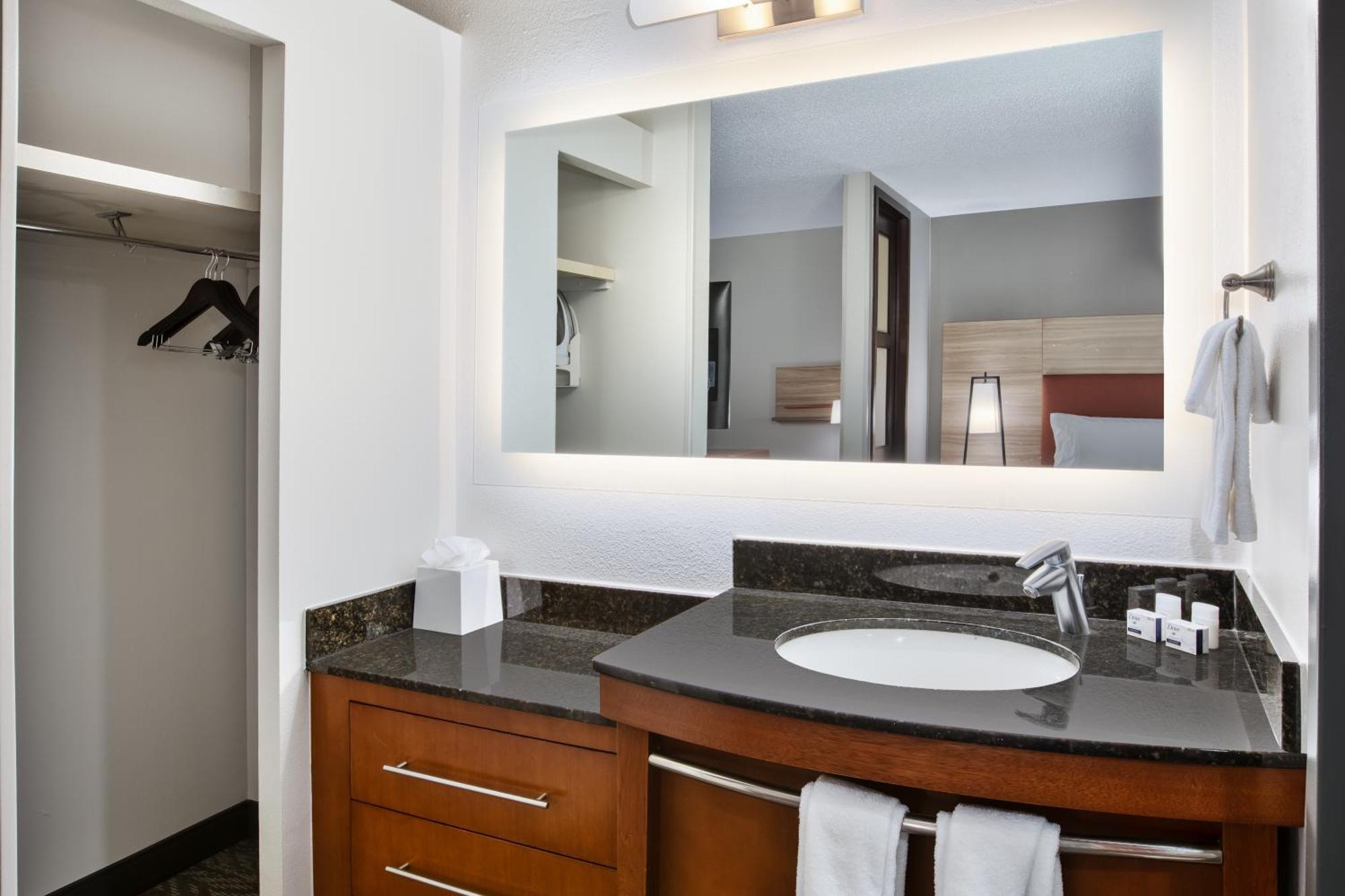Candlewood Suites - Cincinnati Northeast - Mason By Ihg Екстер'єр фото